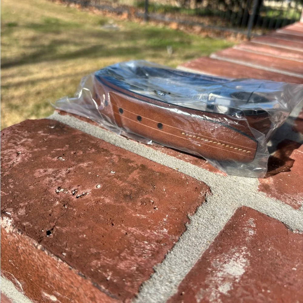 NEW Crown & Ivy Black/Brown Reversible Belt